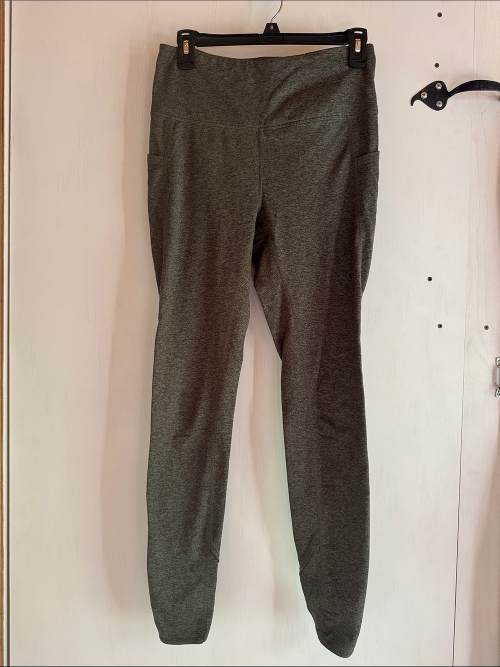 GAIAM Green Active Leggings with Side Pockets